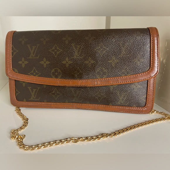 LOUIS VUITTON Vintage Monogram Pochette Dame PM Pouch Clutch Bag w/ Added Chain - Picture 1 of 11